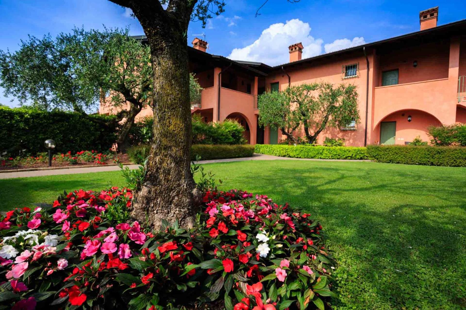 Bellasirmione Holiday Apartments Eksteriør bilde